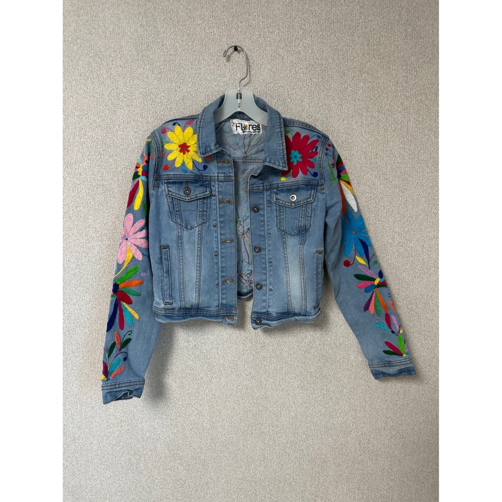 Flores Bordados Tenango Mexican Hand Embroidered Floral Denim Jacket‎ cropped